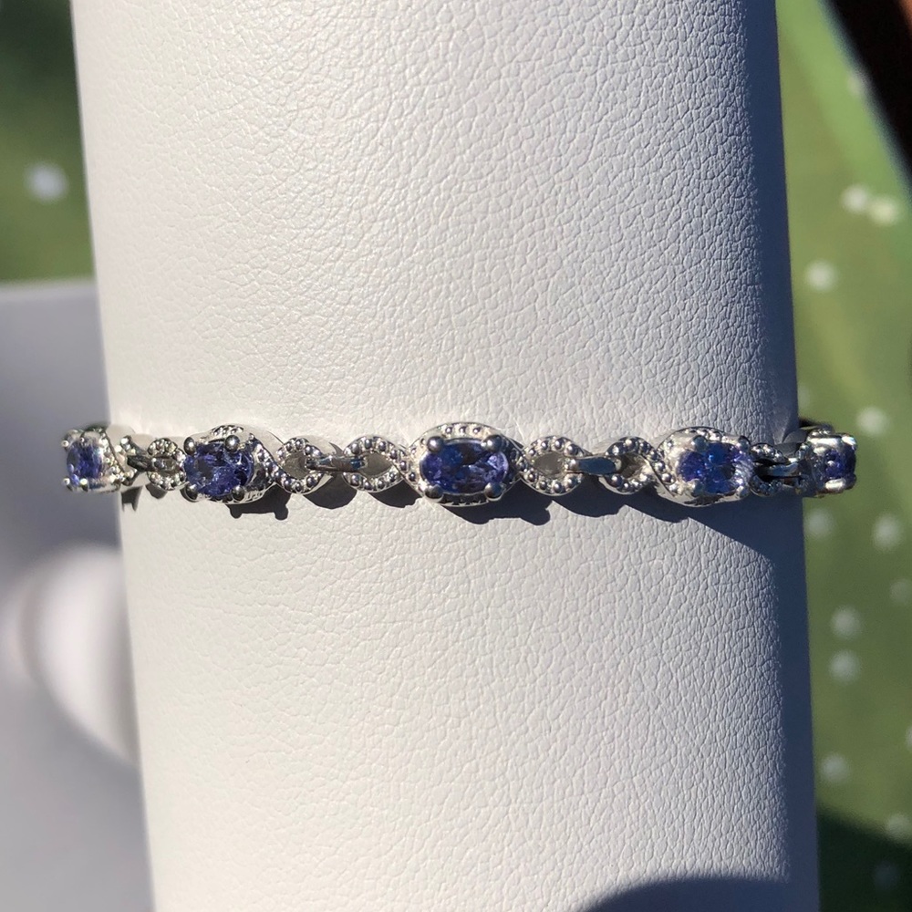 Genuine Tanzanite Link Station Bracelet - 2.75 cts - Picture 6 of 7
